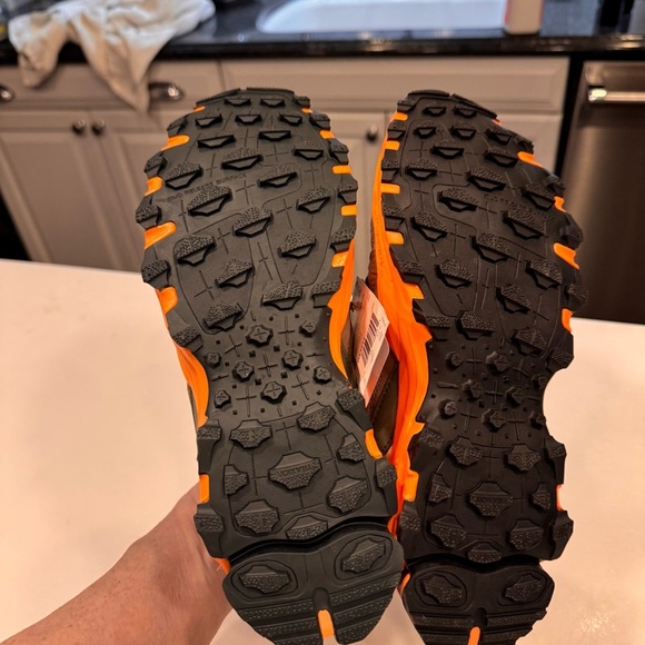 Adidas Women's Hyperturf Adventure Shoes Olive Green Orange soles size 9 NEW - Picture 6 of 8